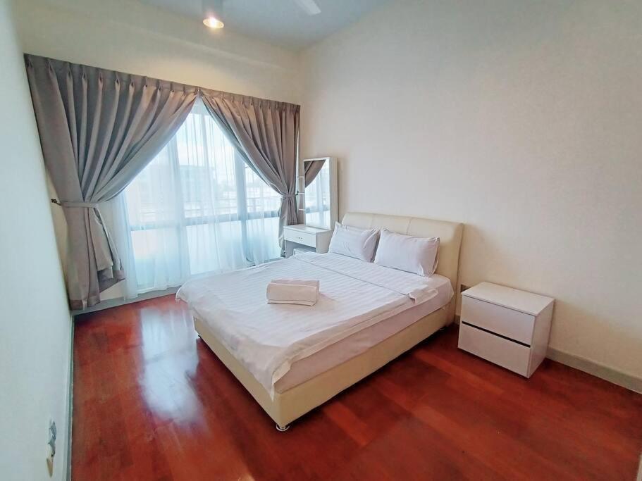Apartment Deluxe Sunrise 3 Bedroom Loft B Side Seaview Above Imago Shopping Mall