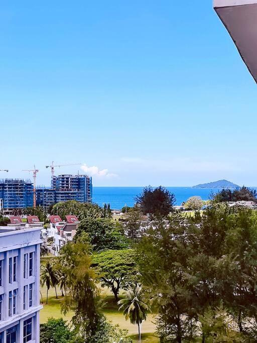 Deluxe Sunrise 3 Bedroom Loft B Side Seaview Above Imago Shopping Mall Apartment *